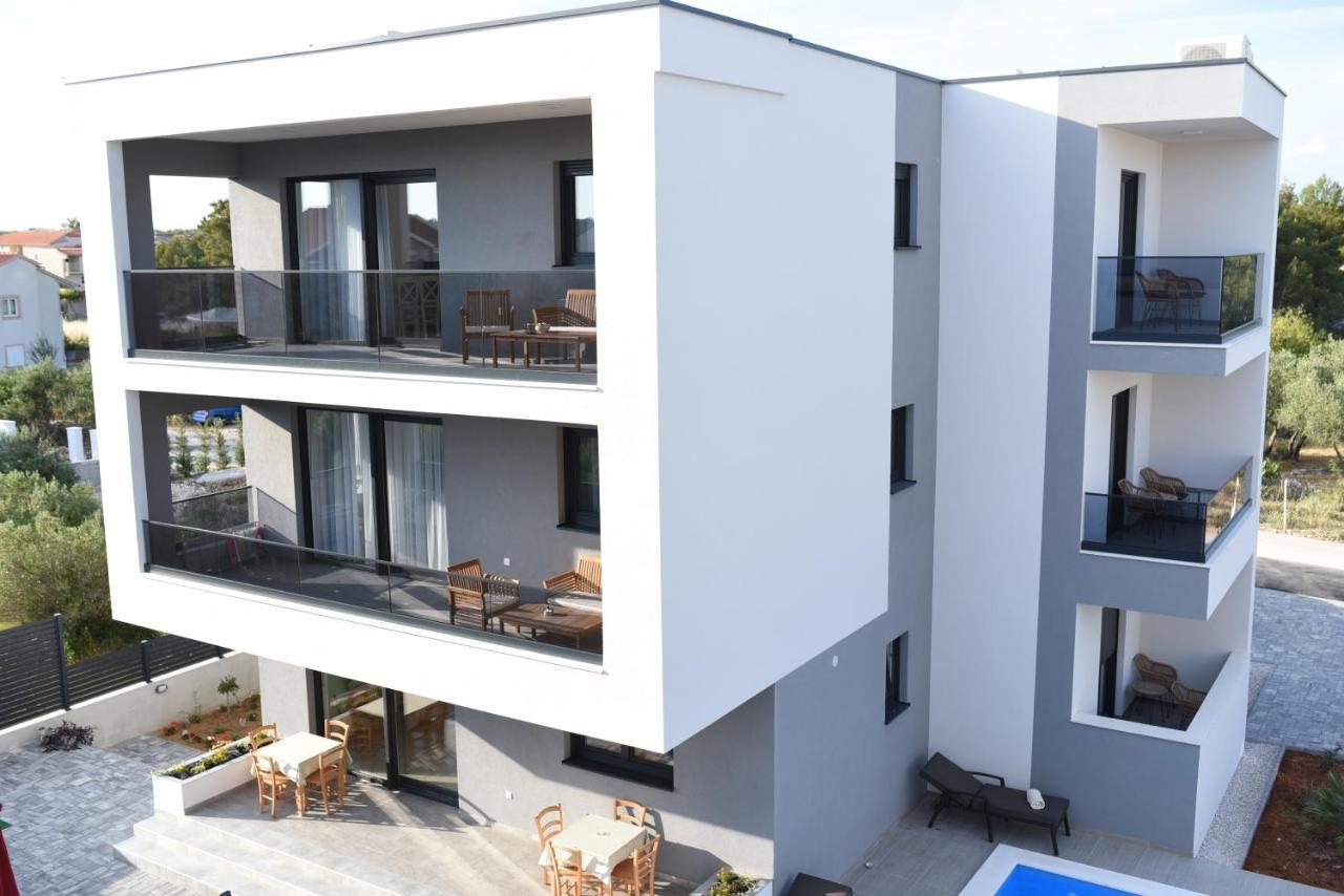 B1Villa Srima Exterior photo